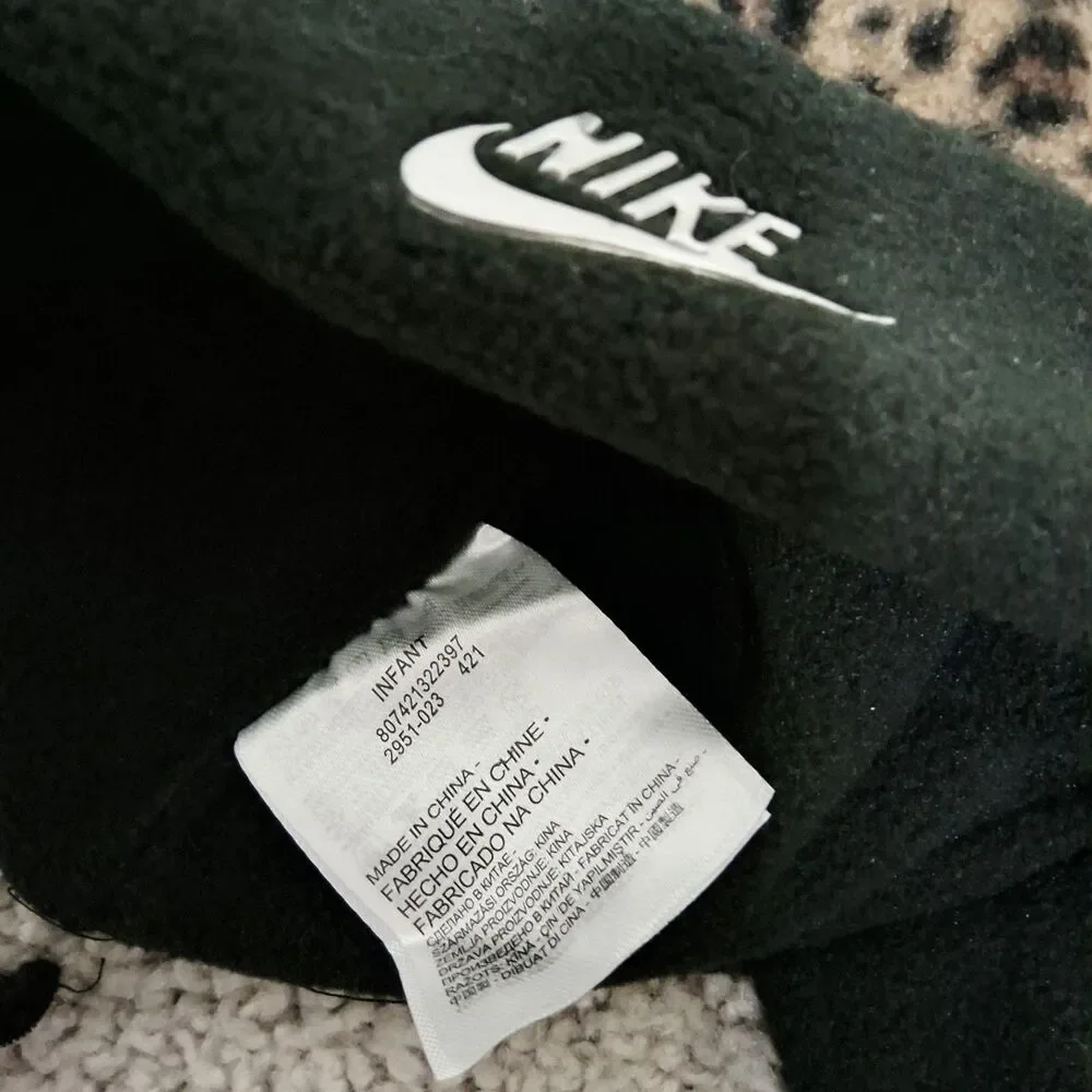 Nike Infant Toddler Girls Trapper Hat & Mittens 2 Piece Set Leopard New w/ Tags